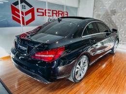 MERCEDES-BENZ - CLA 200 - 2017/2018 - Preta - R$ 142.900,00