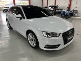AUDI - A3 - 2013/2014 - Branca - R$ 95.900,00