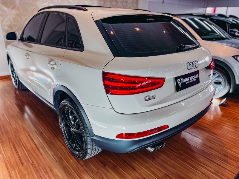 AUDI - Q3 - 2014/2014 - Branca - R$ 95.900,00