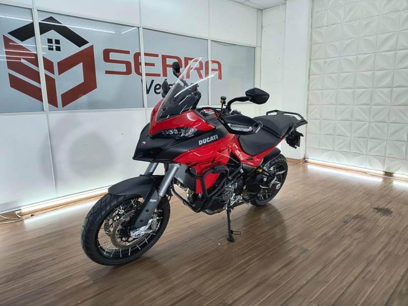 DUCATI - MULTISTRADA V2S - 2023/2023 - Vermelha - R$ 79.900,00