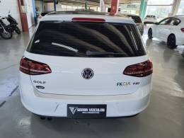 VOLKSWAGEN - GOLF - 2017/2017 - Branca - R$ 99.900,00