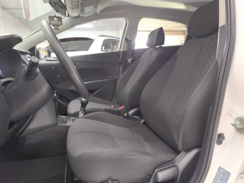 HYUNDAI - HB20 - 2018/2019 - Branca - R$ 55.900,00