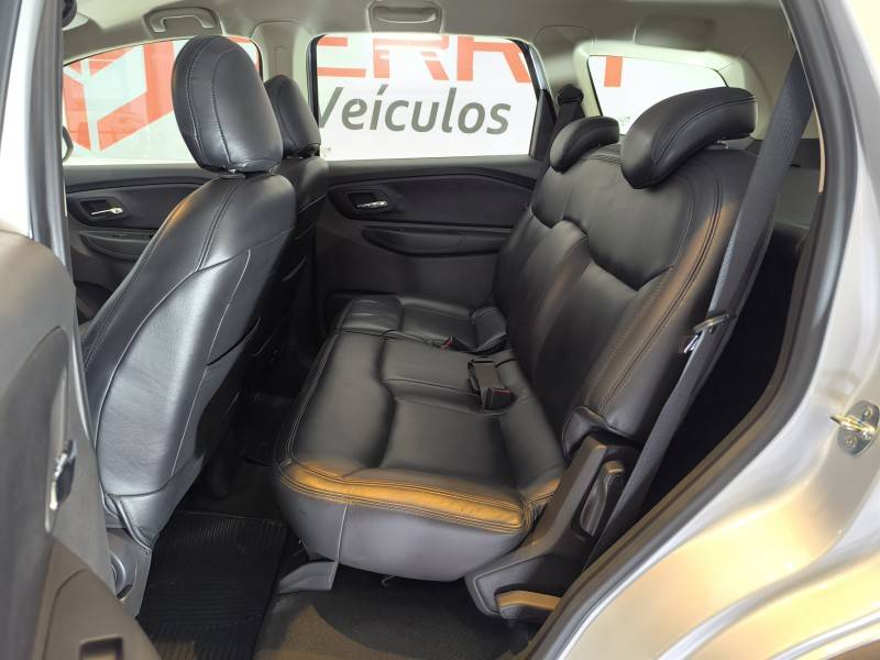 CHEVROLET - SPIN - 2017/2018 - Prata - R$ 68.900,00