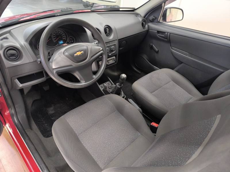 CHEVROLET - CELTA - 2012/2012 - Vermelha - R$ 21.900,00