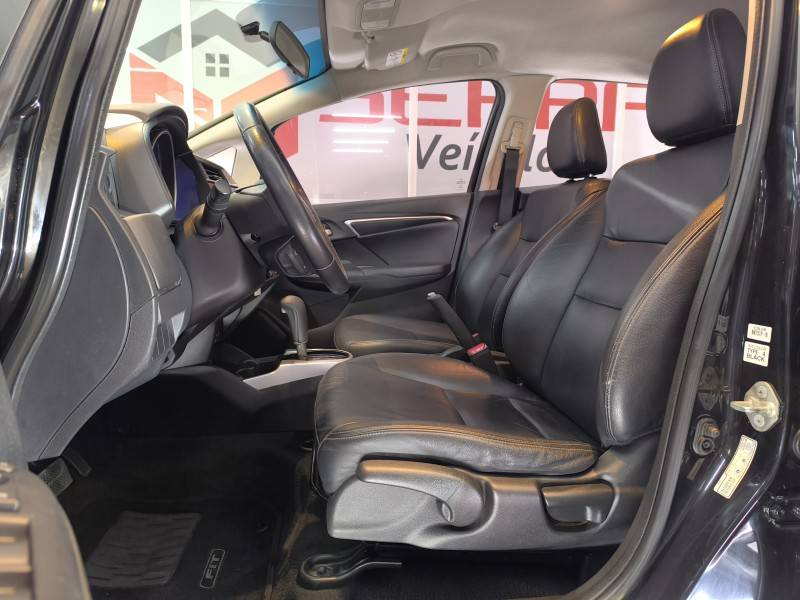 HONDA - FIT - 2014/2015 - Preta - R$ 66.900,00