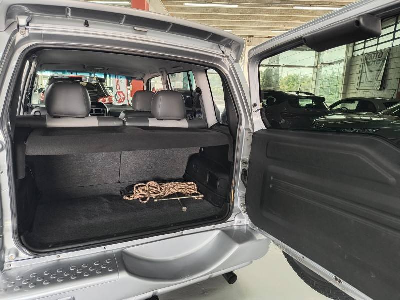 MITSUBISHI - PAJERO TR4 - 2006/2007 - Prata - R$ 45.900,00