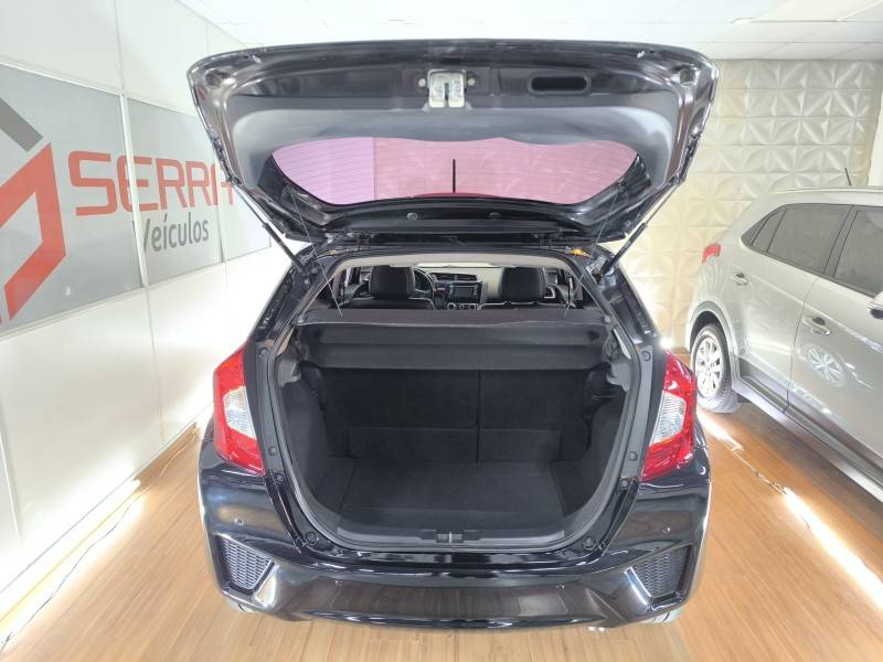 HONDA - FIT - 2014/2015 - Preta - R$ 66.900,00