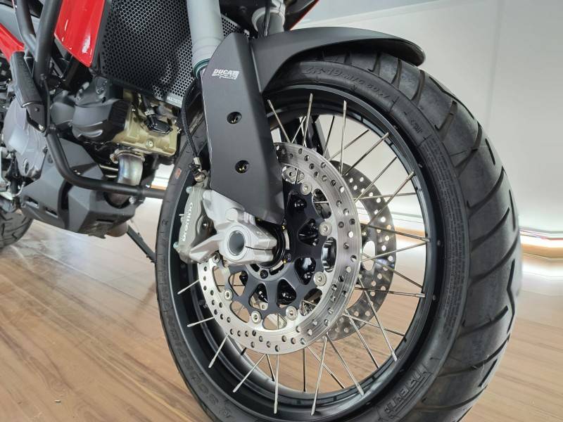 DUCATI - MULTISTRADA V2S - 2023/2023 - Vermelha - R$ 79.900,00