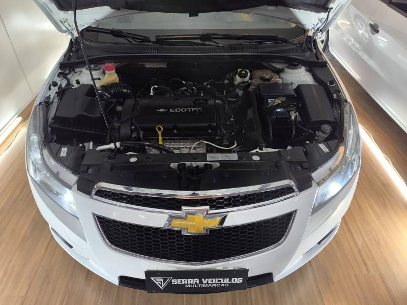 CHEVROLET - CRUZE - 2013/2014 - Branca - R$ 60.900,00