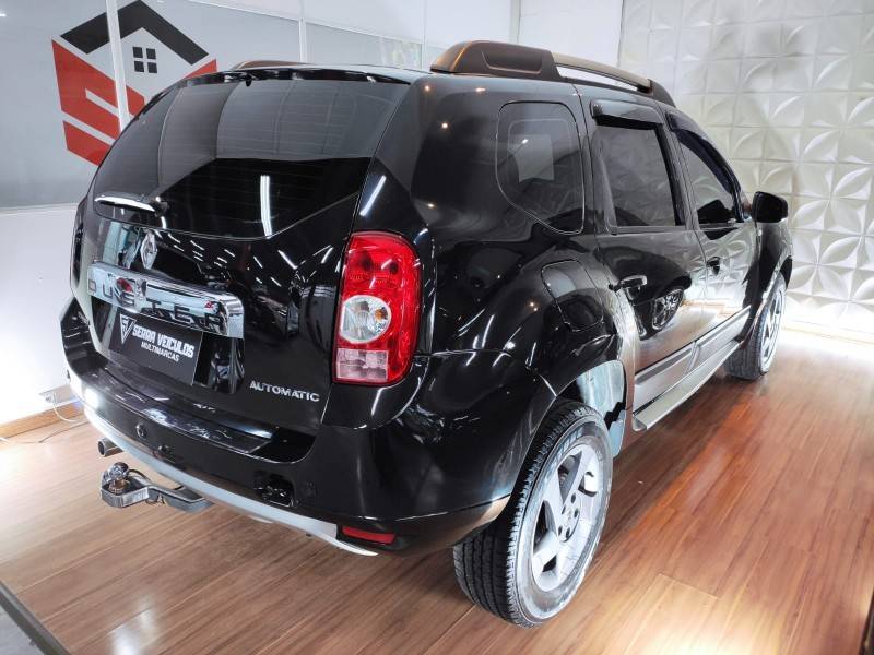 RENAULT - DUSTER - 2012/2013 - Preta - R$ 47.900,00