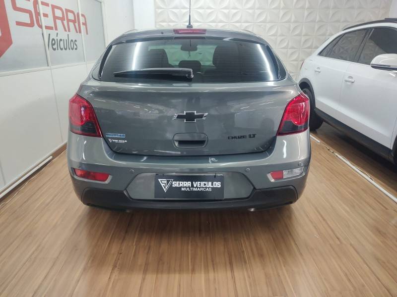 CHEVROLET - CRUZE - 2013/2013 - Cinza - R$ 59.900,00
