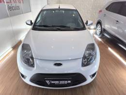 FORD - KA - 2012/2013 - Branca - R$ 30.900,00