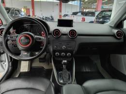 AUDI - A1 - 2010/2011 - Prata - R$ 54.900,00
