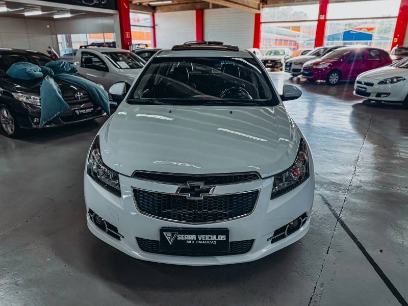 CHEVROLET - CRUZE - 2014/2014 - Branca - R$ 73.900,00