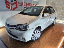 TOYOTA - ETIOS - 2016/2017 - Branca - R$ 58.900,00