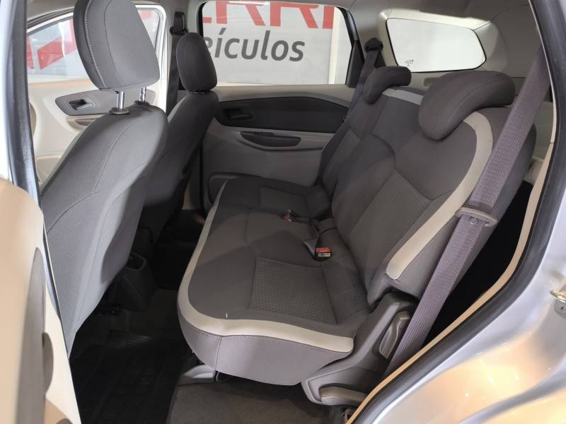 CHEVROLET - SPIN - 2014/2015 - Prata - R$ 51.900,00