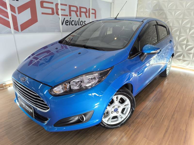 FORD - FIESTA - 2017/2017 - Azul - R$ 55.900,00