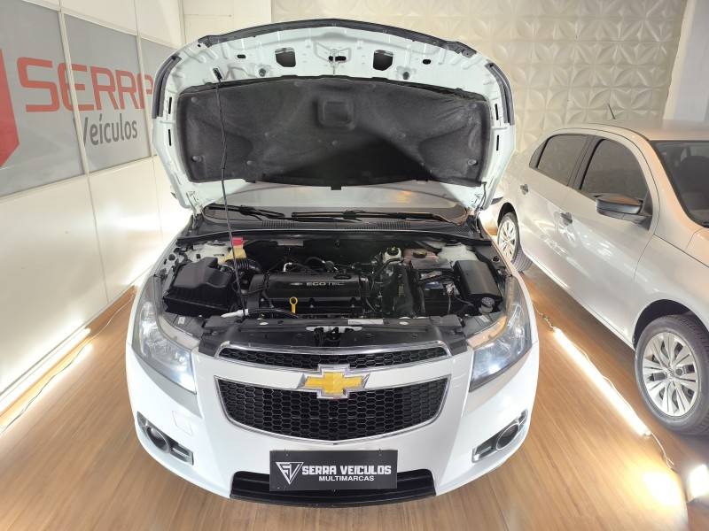 CHEVROLET - CRUZE - 2013/2014 - Branca - R$ 60.900,00